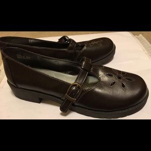 George (Youth) Casual Mary Jane shoes: size 6